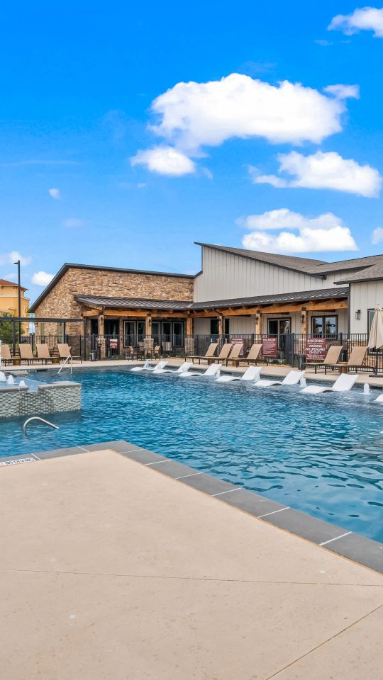 the pool at The La Ventana at Canyon West Apartments